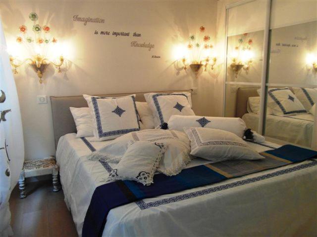 Charming Corner Abode With Castle Views Apartment นีซ ภายนอก รูปภาพ